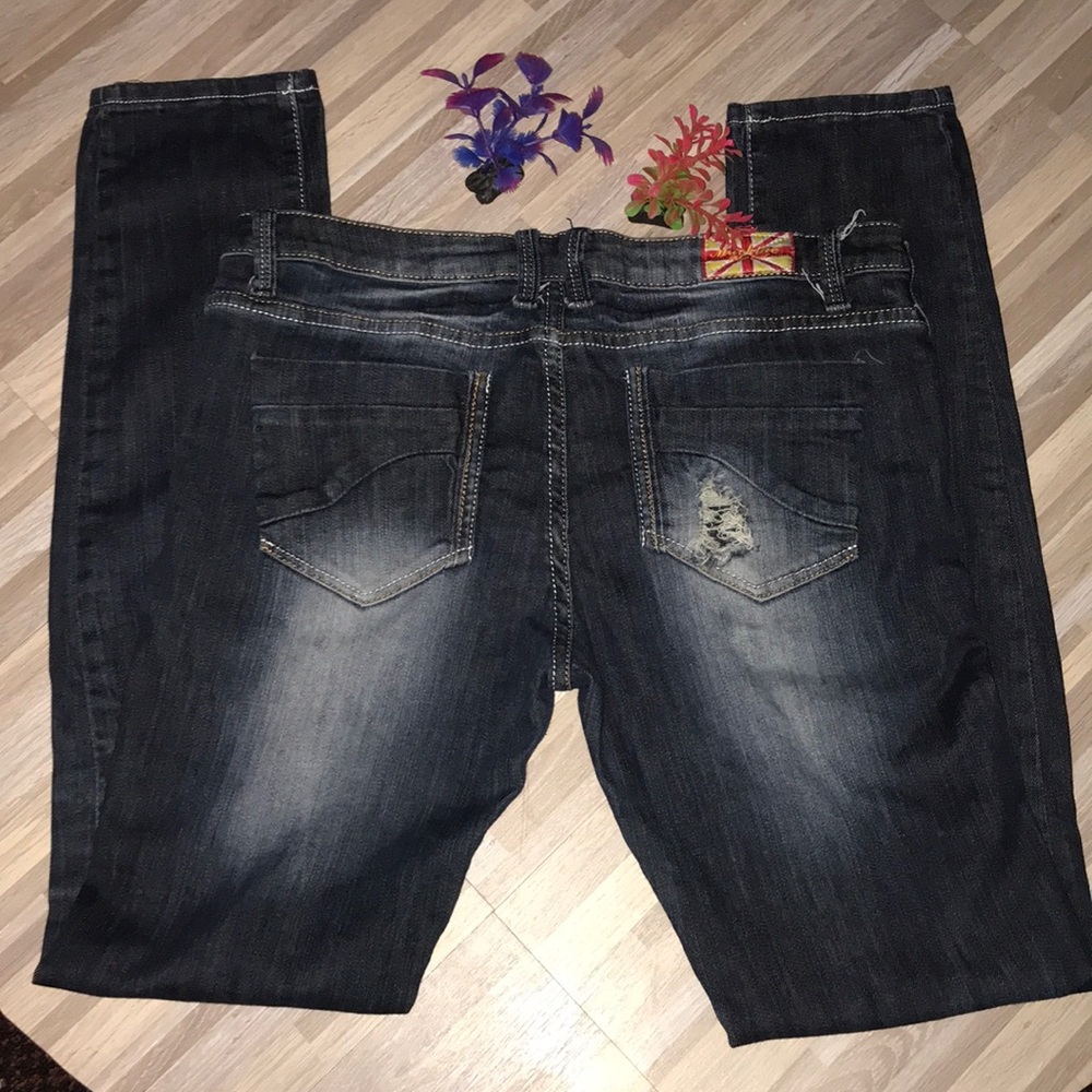 Rips Jeans View 2